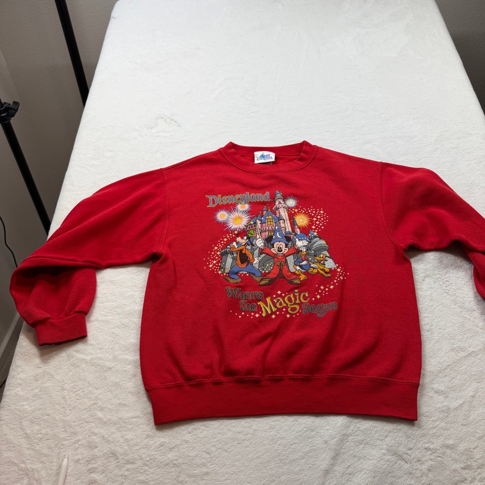 Disneyland Resort Sweatshirt Youth Large 10/12 Red Good Sorcerer Mickey Graphic